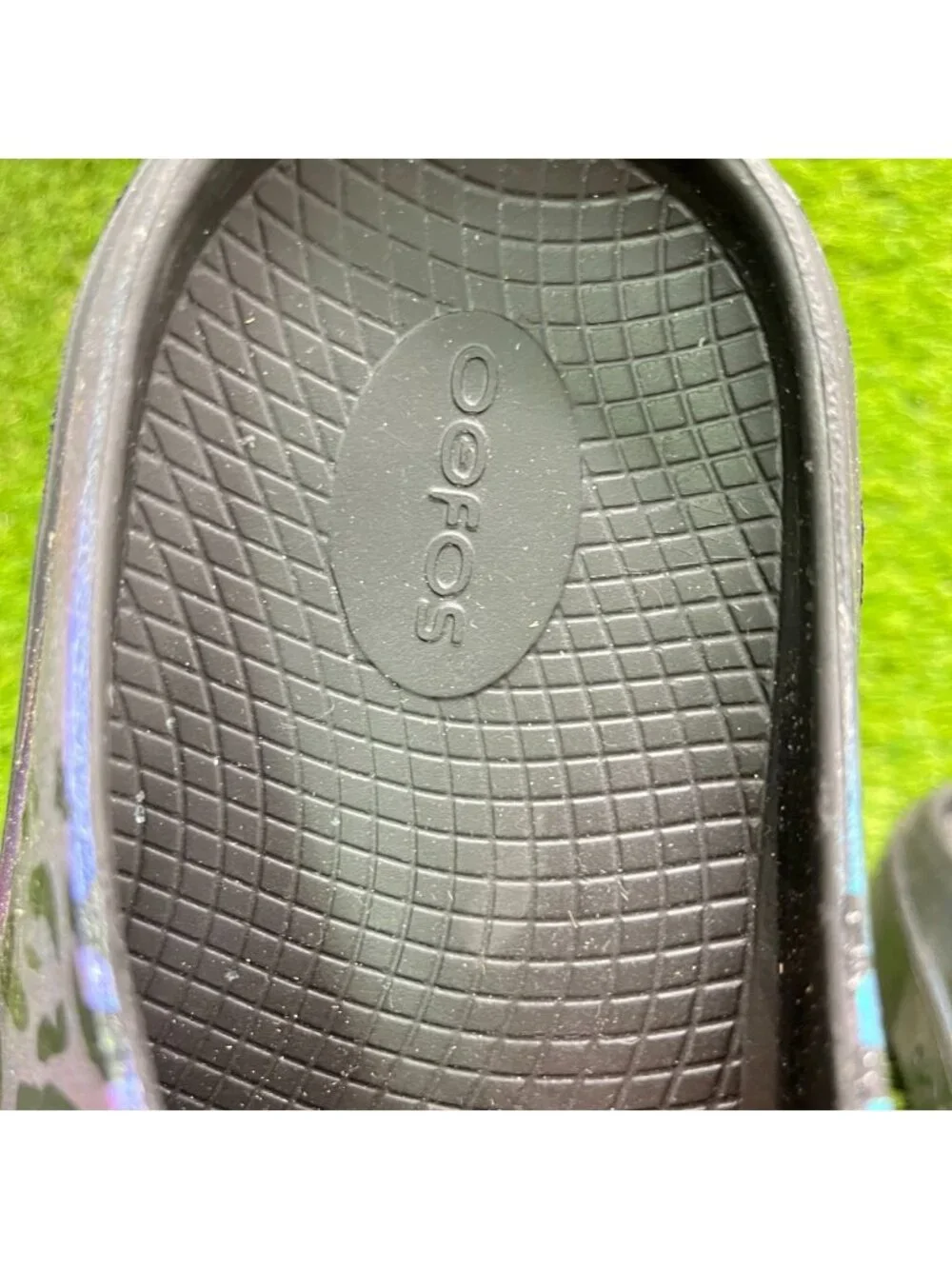 OOfos OOcloog Limited Clog Mens Size 9 Purple Black Beach Recovery Slide Sandals